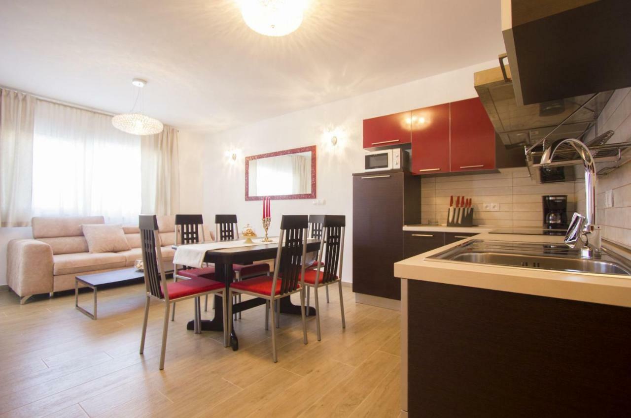 Paradise Lux Lägenhet Trogir Exteriör bild